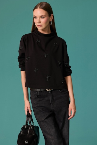 Seçil Kadın İnci Çiçek Detaylı Dik Yaka Sweatshirt Siyah