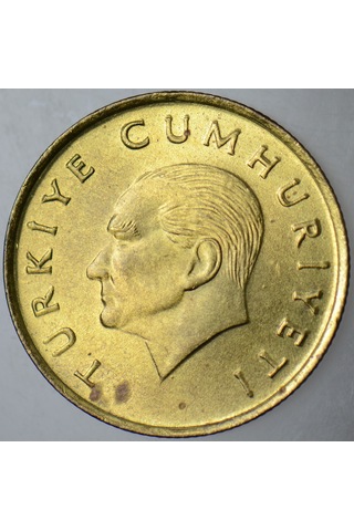 500 Lira 1990 Lekeli Çilaltı.