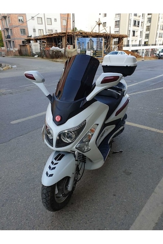 Motocam Sym Gts Evo 250 Ön Cam 2006-2015 Model 53cm Siyah Renkli 4mm