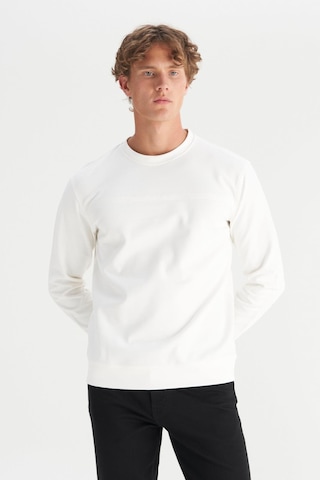 Wrangler Erkek Interlock Sweatshirt White Çok Renkli