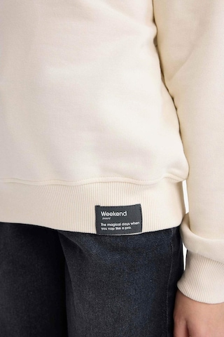 Defacto Kız Çocuk Relax Fit Bisiklet Yaka Baskılı Sweatshirt E6842a826sper98 Ekru-er98