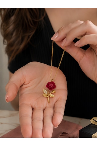 14 Ayar Gold Kaplama Kırmızı Kadife Desenli Gül Kolyesi , İthal Kolye , Eşe Hediye Henüz Yorum Yazılmamış. Altın - Kırmızı