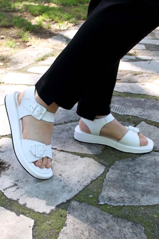 Fast Step Hakiki Deri Kadın Klasik Sandalet 710za150 001