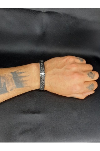 Mryart Unisex Suni Deri Metal Detaylı El Yapımı Bileklik Siyah