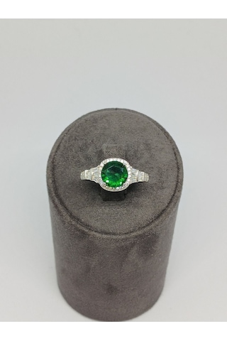 Kadın 925 Ayar Gümüş Takı Seti Zümrüt Taşlı Kolye Ucu, Yüzük Ve Küpe Gümüş