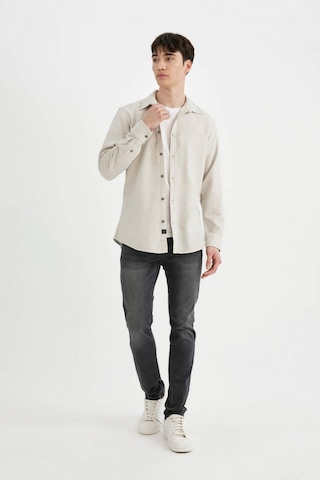 DeFacto Slim Fit Dar Kesim Pamuklu Basic Düz Uzun Kollu Gömlek A4644AX24AUBG721