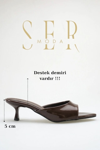 Sermoda Topuklu Kadın Terlik - 5 Cm İnce Topuklu Sivri Burun Kadın Terlik Rugan Kahve