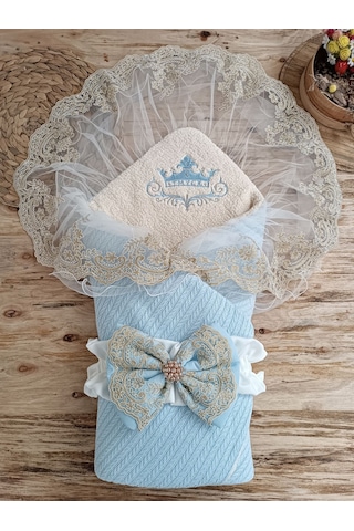 Yenidoğan Kuzulu Taç Nakış Güpürlü Fiyonklu Duvaklı Prizma Taş Unisex Kundak Bebek Battaniyesi Çok Renkli