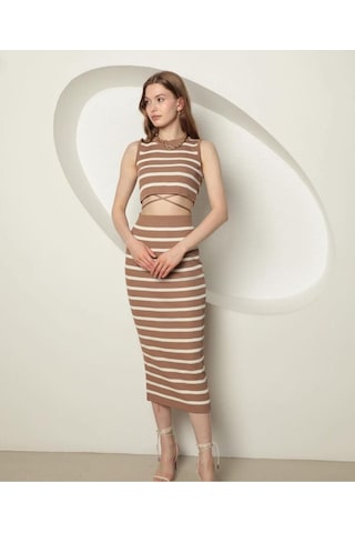 Kadın Çizgili Sıfır Kol Bluz - Çizgili Etek Alt-üst Takım Kahverengi