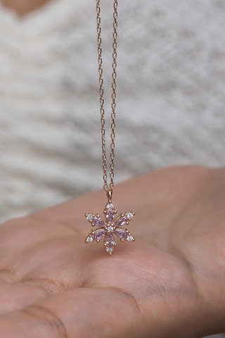 Nereze 925 Ayar Gümüş Pembe Taşlı Lotus Kamelya Çiçeği Kolye