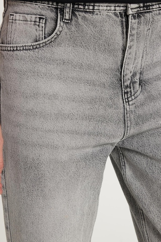 Erkek Relax Fit Geniş Kesim Boru Paça Denim Yıkamalı Taşlamalı Esnek Gri Jean Kot Pantolon-34488 Gri