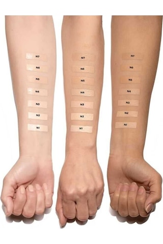 Matte Perfection Full Coverage Foundation 02 Natural