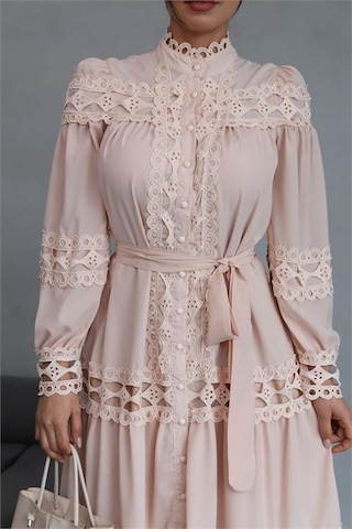 Neşeli Butik Kadın Uzun Dantel Detaylı Tasarım Elbise Nbms42110 Bej