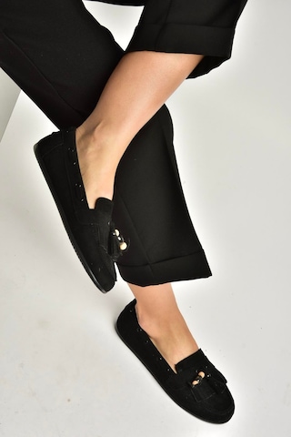 Fox Shoes Y602347002 Siyah Süet Püsküllü Kadın Günlük Ayakkabı Siyah