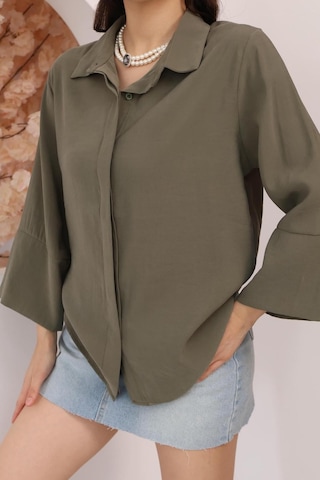 Kadın Slim Fit Dar Kesim Vücuda Oturan Uzun Kollu Haki Gömlek