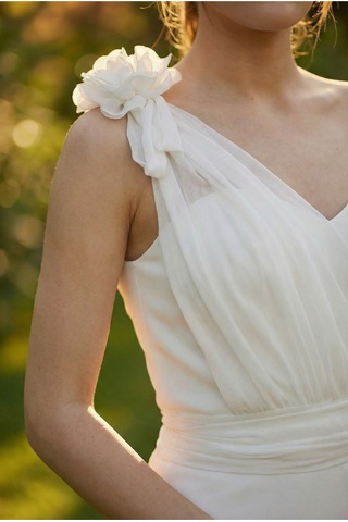 Berissima Bride Tek Omuz Nikah Elbisesi, Kırık Beyaz, Kalp Yaka, Maxi, Çiçek Detaylı, Drapeli, Astarlı, Luciana Kırık Beyaz Kırık Beyaz