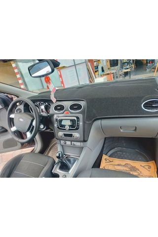 2005-2011 Modellerine Uygun Ford Focus 2 Torpido Koruma Halısı Siyah Kenar Renk Siyah