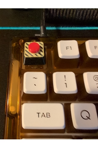 Emergency Escape Button Keycap 2'li Set Mekanik Klavyelere Uy