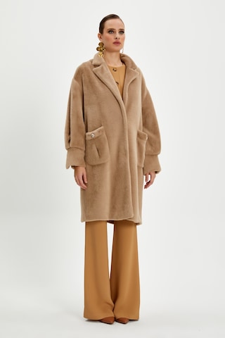 Serpil Exclusive Kadın Oversize Kürk Kaban - Yumuşak Dokulu, Şık Ve Modern Tasarım - Günlük Ve Özel Kullanım İçin İdeal Bej