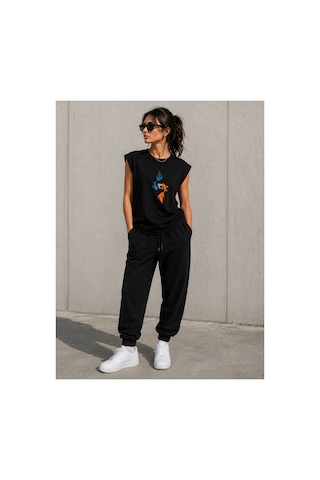 Herkesemoda Koi Balığı Baskı Detaylı Sıfır Kol Bisiklet Yaka T-shirt Siyah