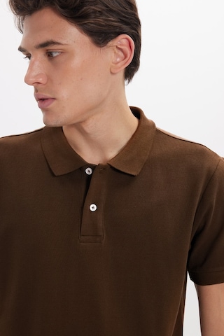 Tudors Erkek Slim Fit Dar Kesim %100 Pamuk Kısa Kollu Polo Yaka Kahverengi Tişört-51136
