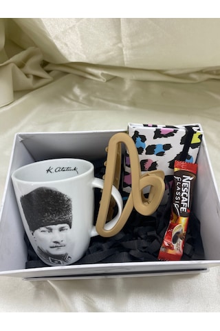 Atatürk Temalı Kupa Hediye Kutusu Öğretmenler Günü Hediyesi Anlamlı Ve Şık Hediye Seti -