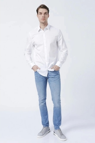Guess Erkek Dik Yaka Slim Fit Gömlek Düz Beyaz Beyaz