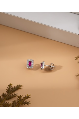 925 Ayar Rodyum Baget Kesim Yakut Taşlı Minimal Günlük Gümüş Küpe Gümüş