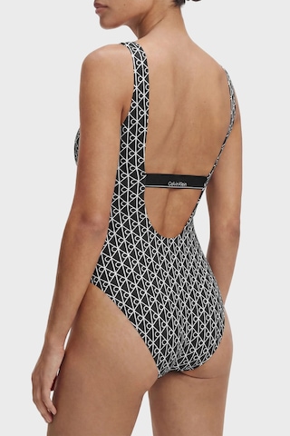 Calvin Klein Tamamı Logolu Mayo Lv00q6120532n Bayan Mayo Lv00q61205 32n Siyah-beyaz