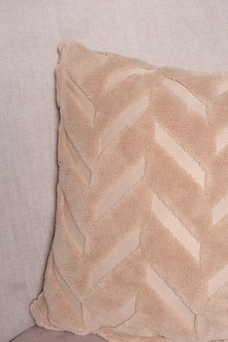 Chevron Welsoft Jakarlı Dekoratif Kırlent Kılıfı 43x43 Cm - Ztchevron Bej