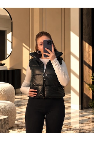 Elora Atelier Dik Yaka Fermuarlı Mat Deri Şişme Yelek Siyah