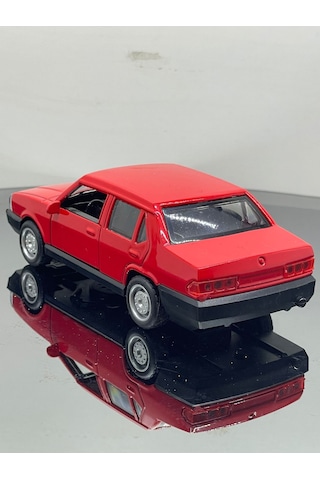 Metal 1.36 Tofaş Şahin Model Oyuncak Araba - Kırmızı