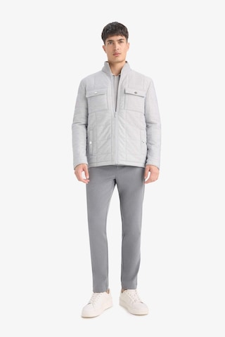 Defacto Slim Fit Dar Kesim Dik Yaka Astarlı Fermuarlı Cepli Kışlık Şişme Penye Mont E7888ax25augr221 Gri