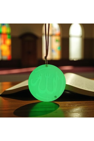 Allah Yazısı Karanlıkta Parlayan Fosforlu Dikiz Aynası Asma Süsü İslami Aksesuar Yeşil