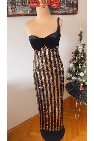 Chica Rosa Fashion Pullu Kloş Kısa Elbise Altın - Siyah