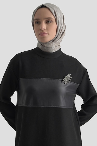 Armine Trend Deri Garnili Broş Detaylı Fitilli Tunik Siyah 25kt424 Siyah