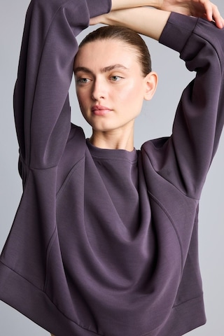 Defacto Ultra Yumuşak Oversize Bisiklet Yaka Dikiş Detaylı Modal Sporcu Basic Sweatshirt H4536ax26aupr467 Mor-pr467