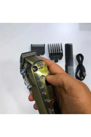 Waer Wa-0143 Şarjlı Saç, Sakal Ve Vücut Kesme Makinesi 2000mah Batarya, Lcd Ekranlı, 4 Taraklı 3 - 4 Saat