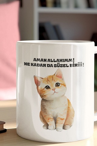 Ne Kadar Da Güzel Biri-masum Kedi Baskılı Beyaz Kupa Bardak
