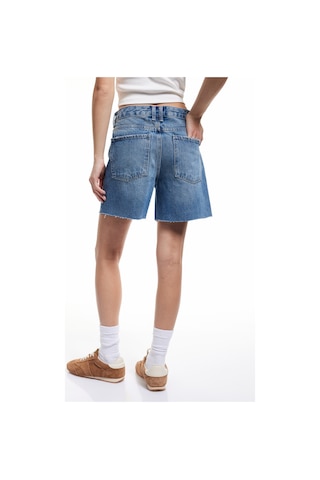 Koton Düğmeli Cep Detaylı Mini Rahat Kalıp Denim Şort Orta İndigo 5sal40002md Indigo
