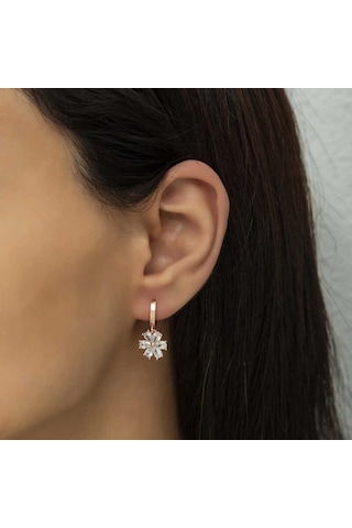 Gümüş Beyaz Çiçek Küpe 14 MM Gümüş