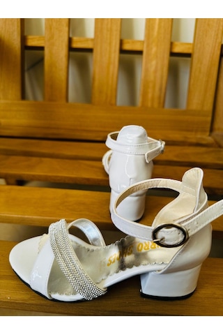 Gala Önü Çapraz Çocuk Topuklu Ayk Beyaz
