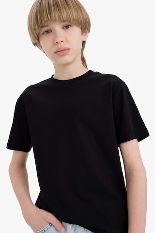 DeFacto Erkek Çocuk Bisiklet Yaka Basic Düz Kısa Kollu Tişört K1687A625AUBK81