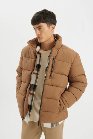 Defacto Su İtici Rüzgar Geçirmez Şişme Mont Slim Fit Dar Kesim Dik Yaka Fermuarlı Cepli D1415ax24wnbn106 Kahve