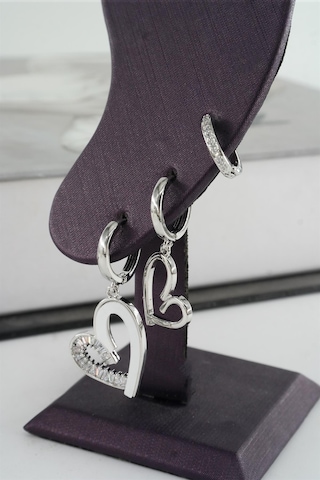 Kadın Vip Seri Zirkon Taşlı Mineli Kalp Model 3'lü Küpe Seti - Gümüş