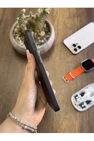 Apple iPhone 13 Pro Max Uyumlu Süper İnce Mat Ultra Thin Silikon Kılıf Buzlu Siyah