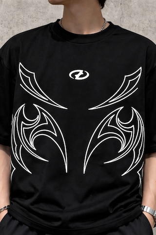 Yolo Street Oversize Siyah Beyaz Erkek Tişört Beyaz Tribal Baskılı %100 Pamuk Modern Streetwear Siyah111