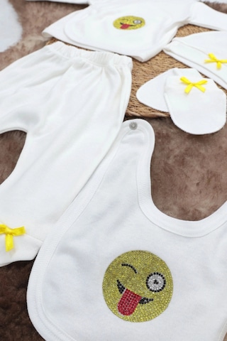 Sema Baby 5 Parça Hastane Çıkışı Zıbın Seti 0-3 Ay Beyaz