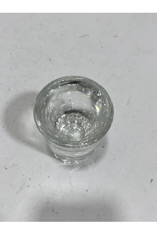 Desenli Kristal Cam Likör Bardağı Defolu