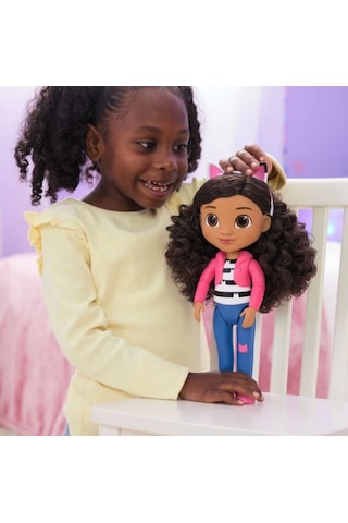 Gabby's Dollhouse Gabby Girl Figür 33 Cm